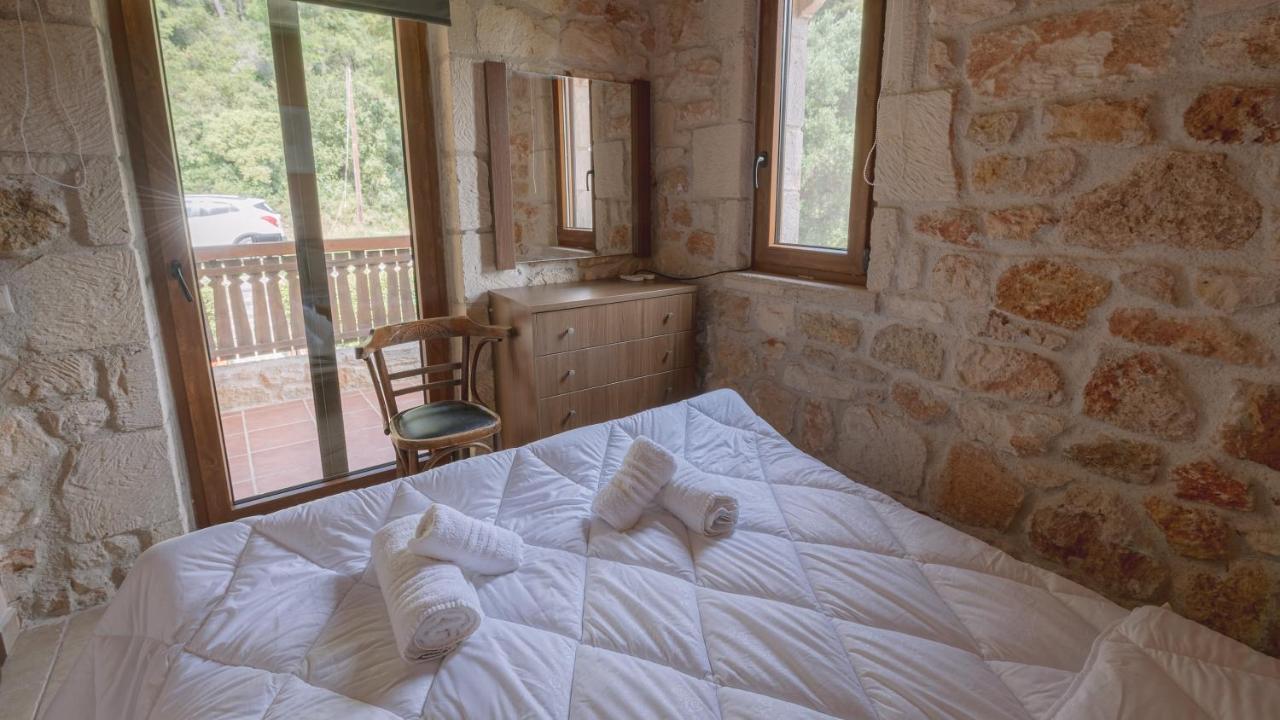 Stone Made Private Pool Villas Kриопиги Екстериор снимка